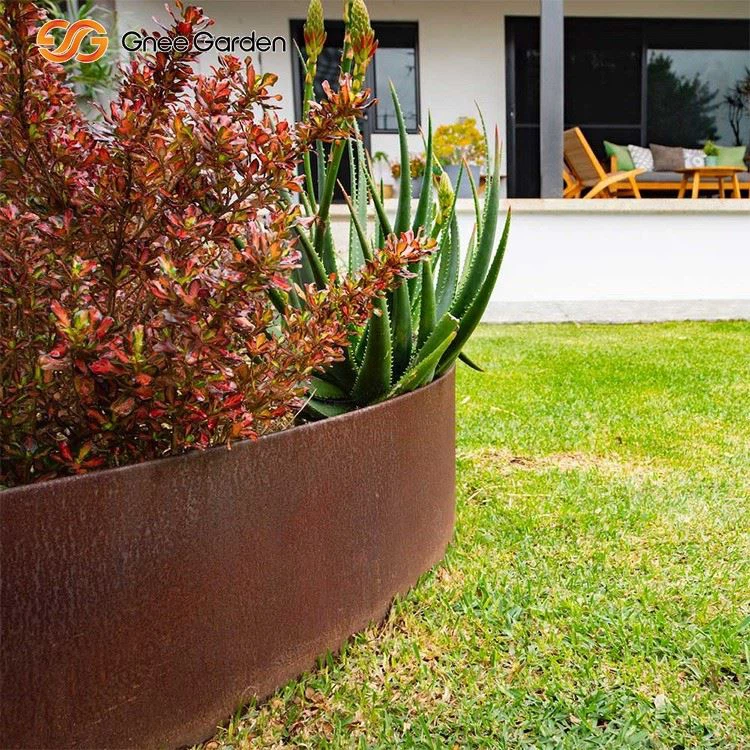 Corten steel garden bed edging